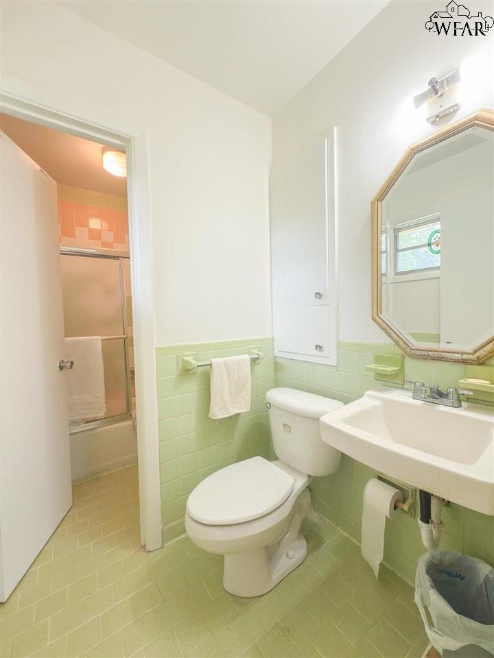 4804 HOLLANDALE AVENUE