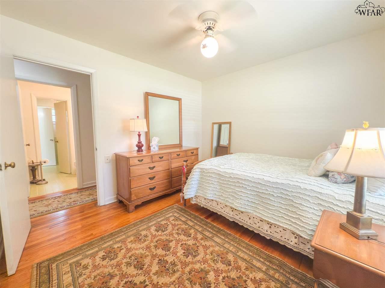 4804 HOLLANDALE AVENUE