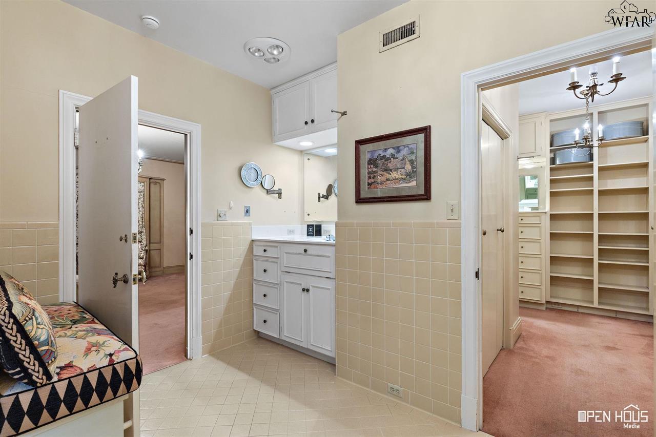 3308 ROBIN LANE