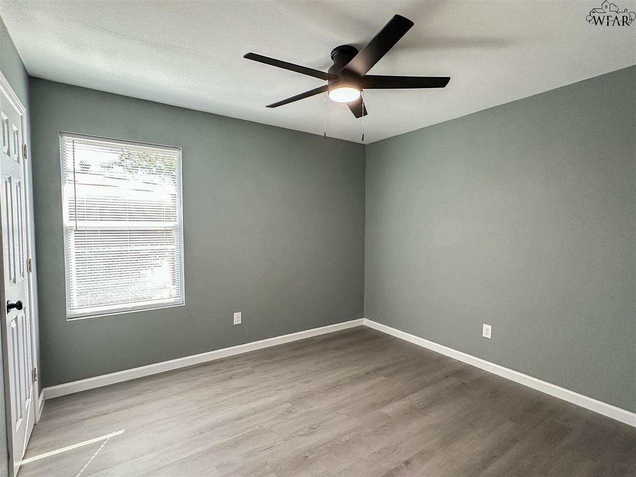 223 LOCH LOMOND DRIVE