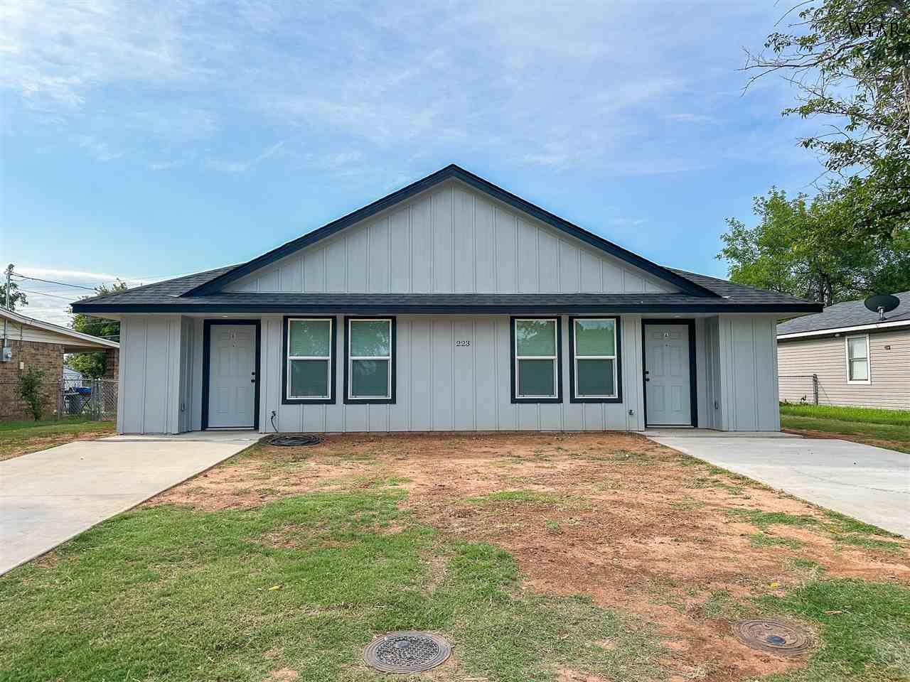 223 LOCH LOMOND DRIVE