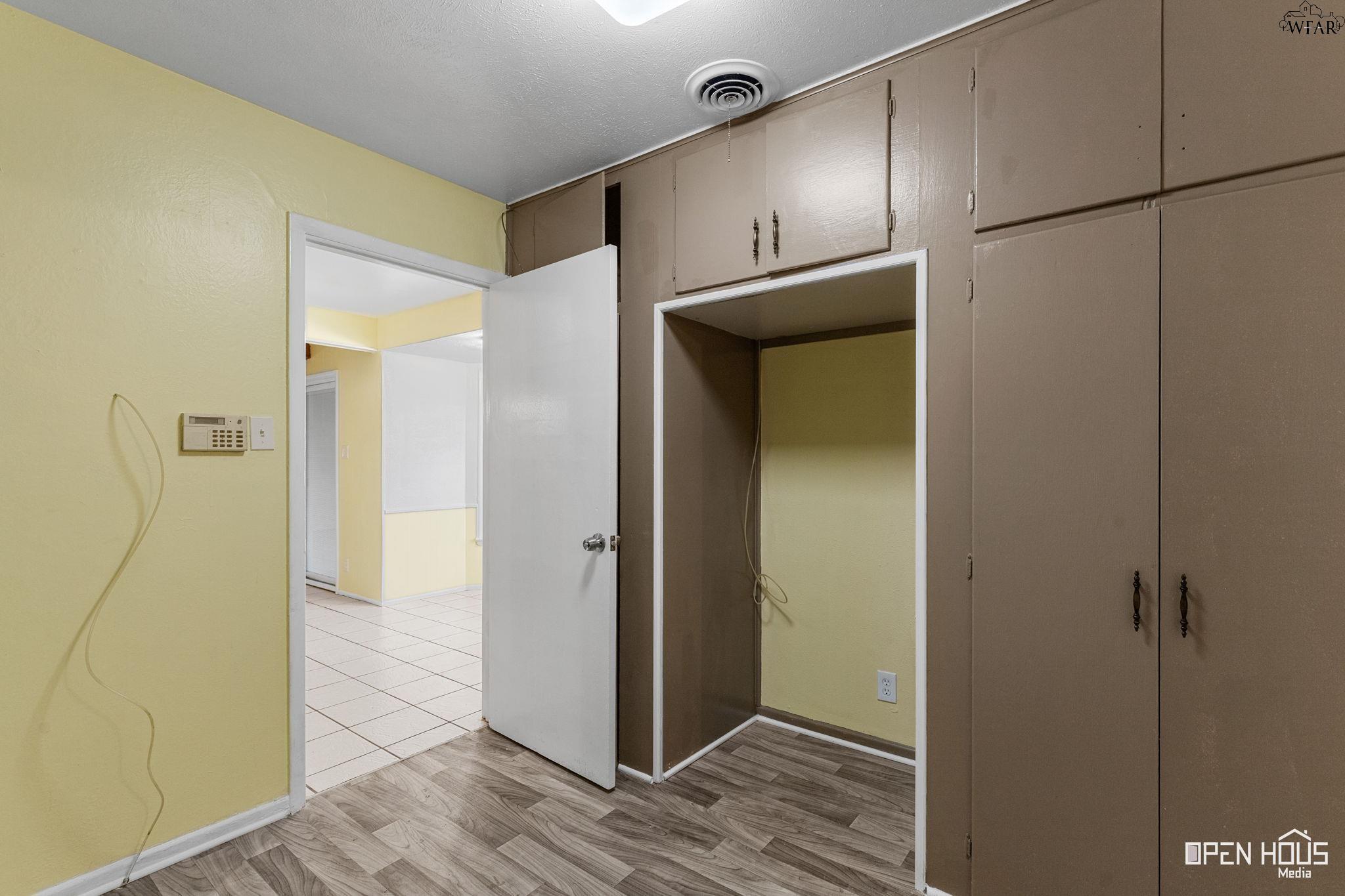 1543 SWEETBRIAR DRIVE