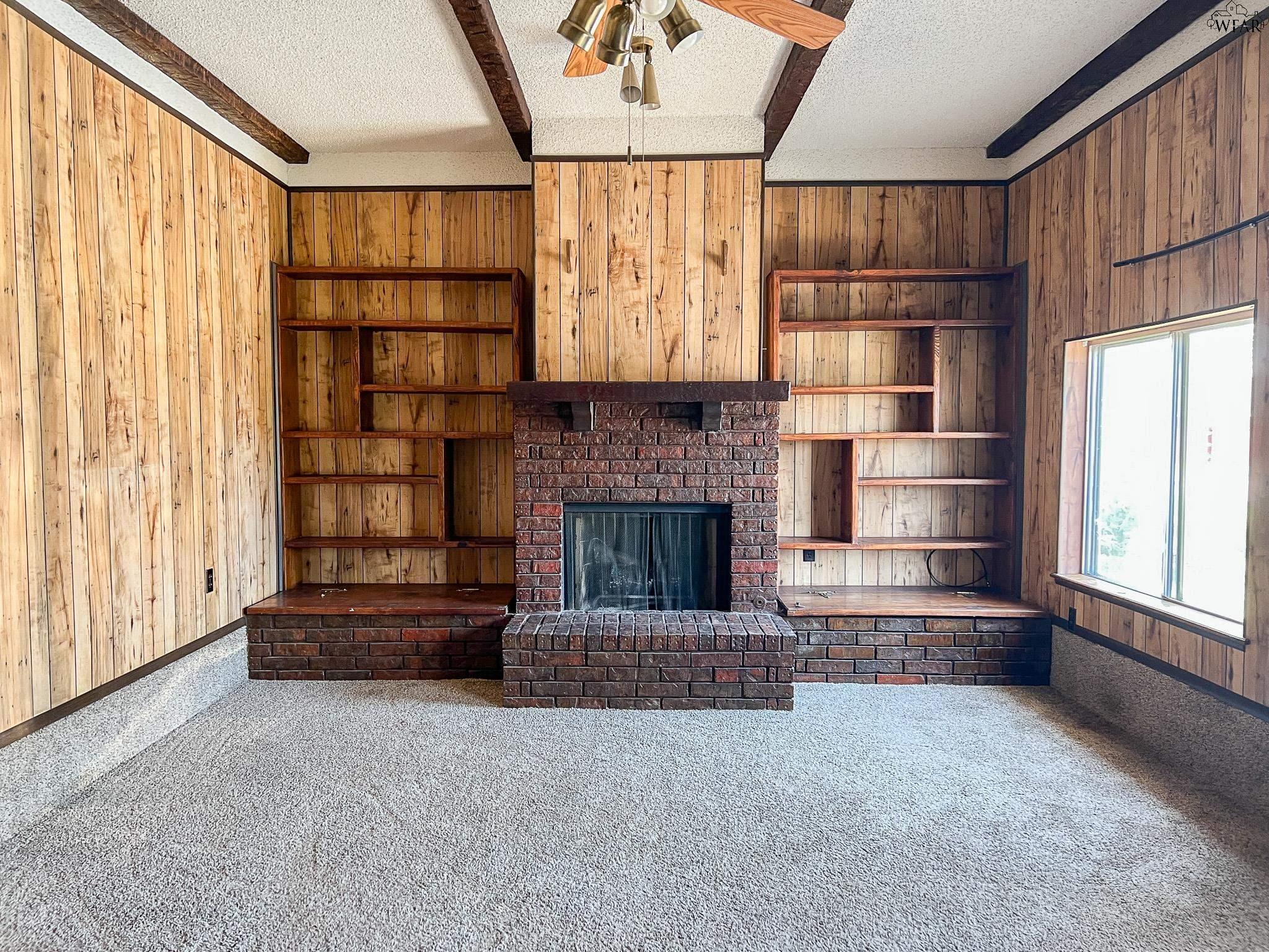 4911 LAKE PARK DRIVE