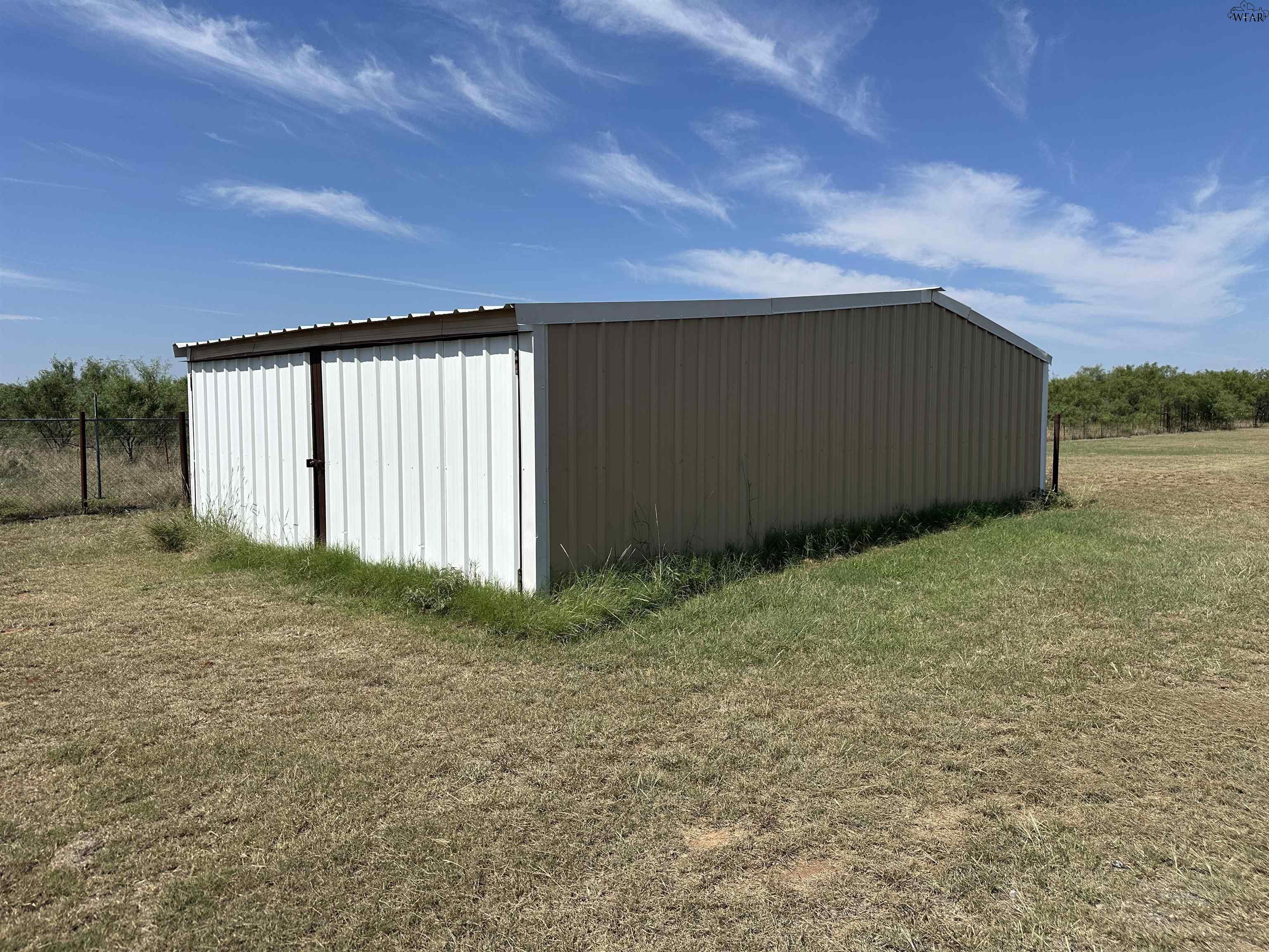 9672 SEYMOUR HIGHWAY