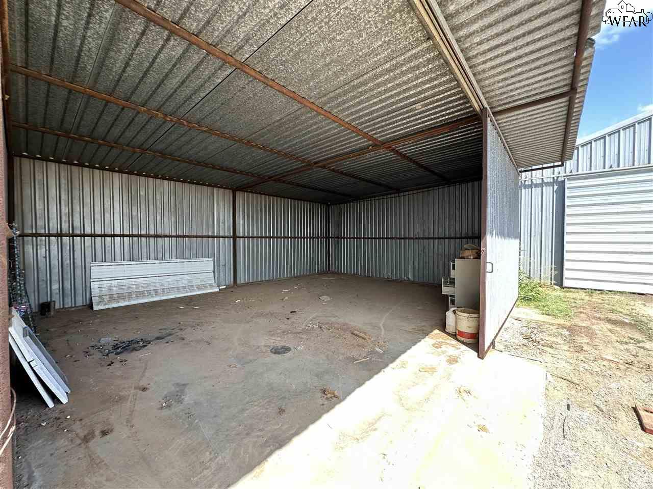 9672 SEYMOUR HIGHWAY