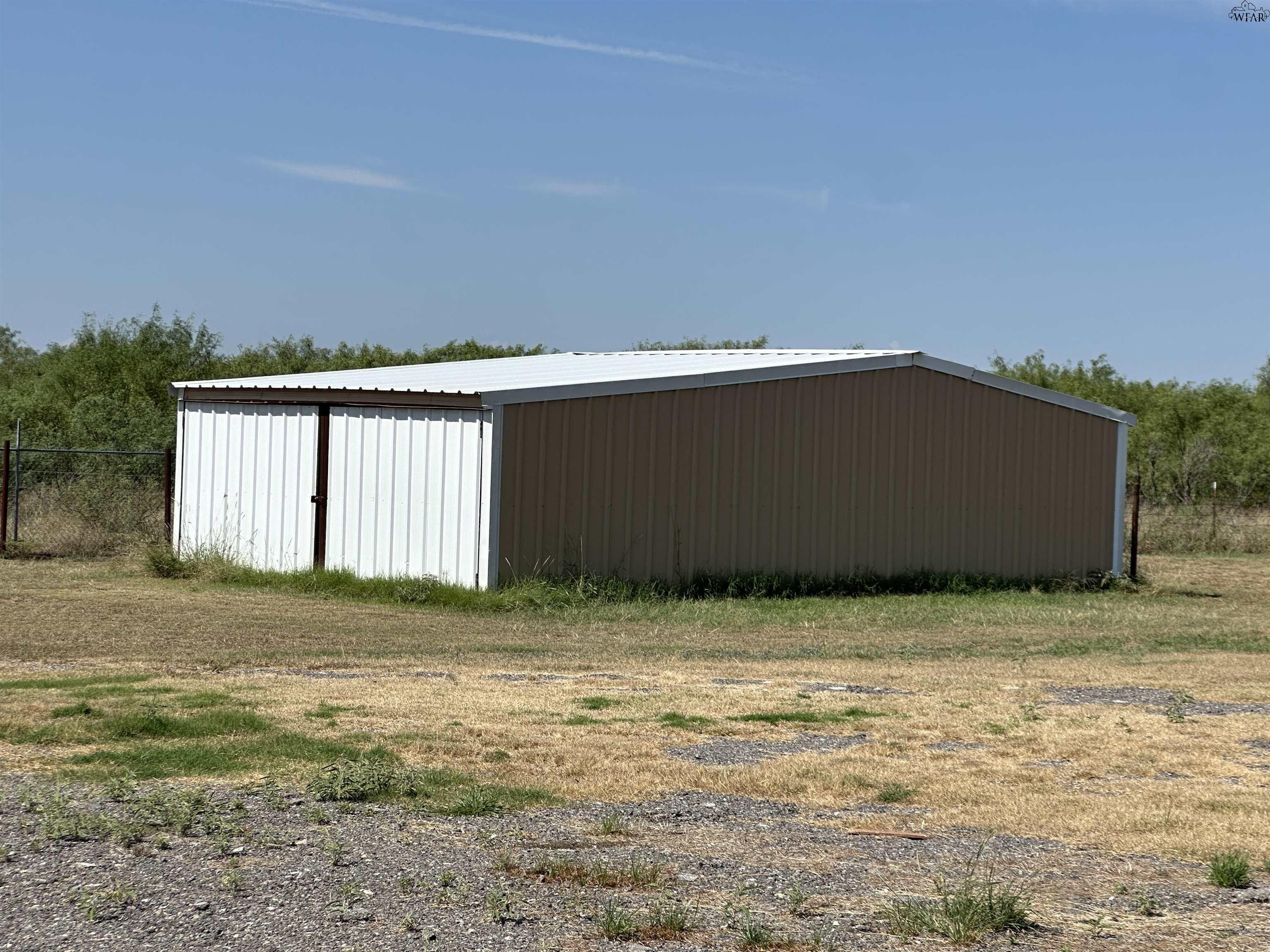 9672 SEYMOUR HIGHWAY