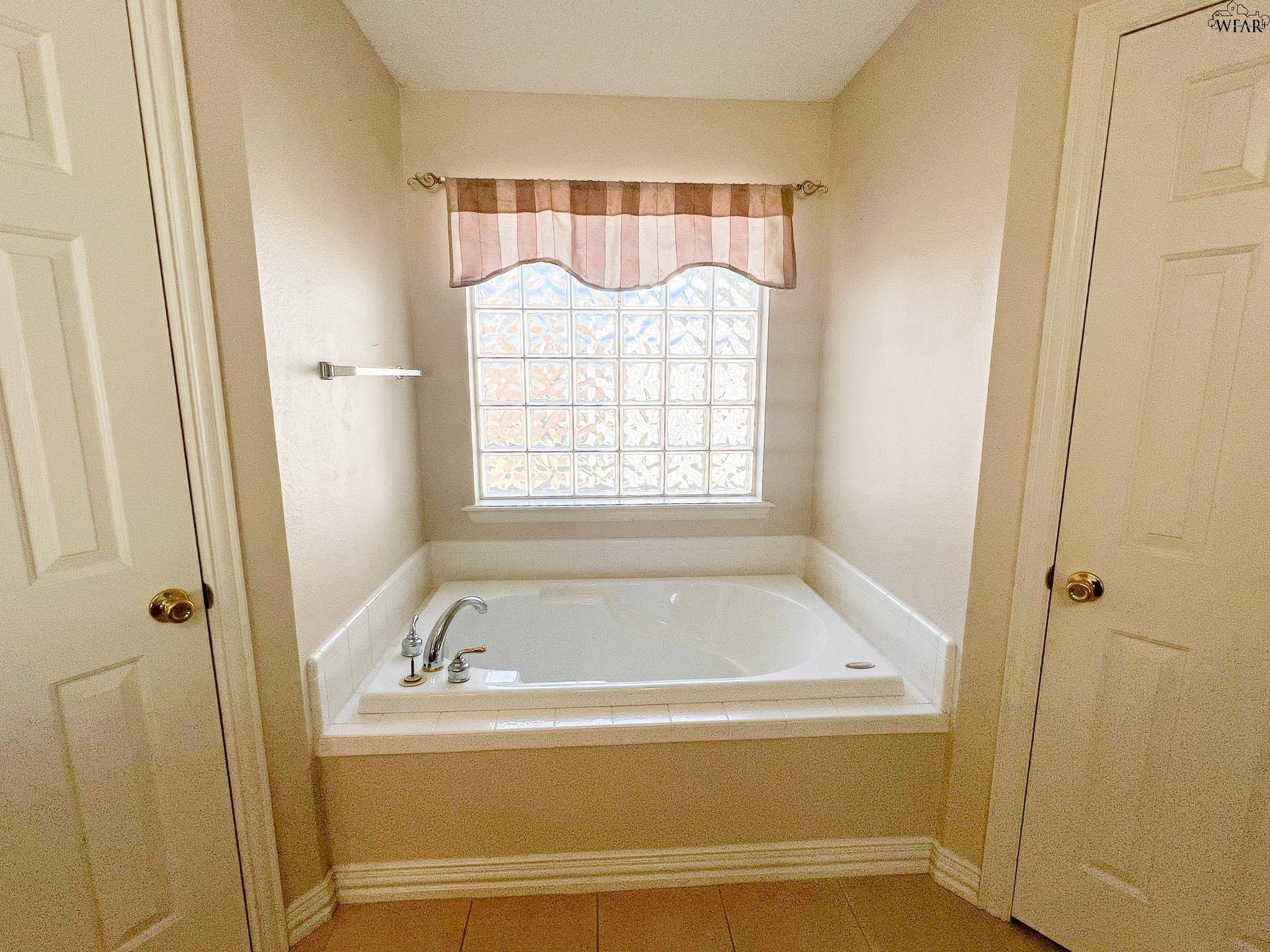 5109 SUNNYBROOK LANE