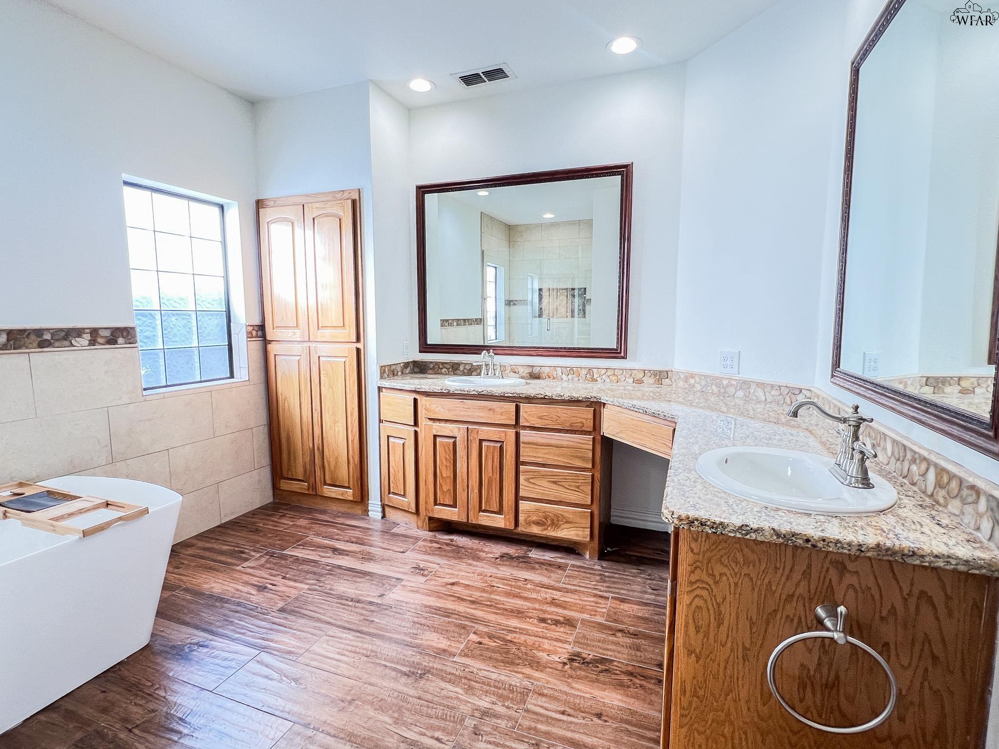 1703 ROCKRIDGE DRIVE