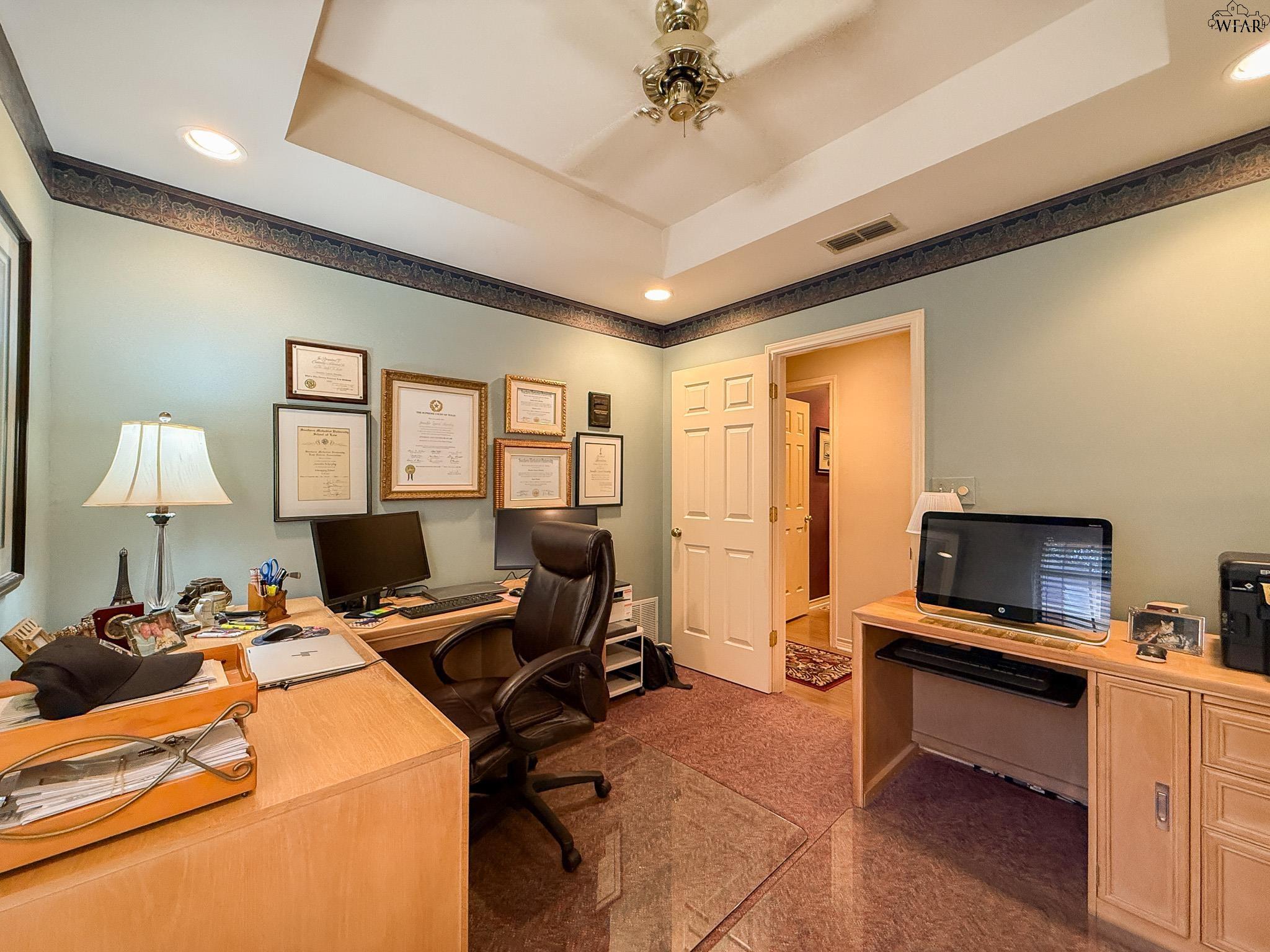 2813 HAPPY HOLLOW DRIVE