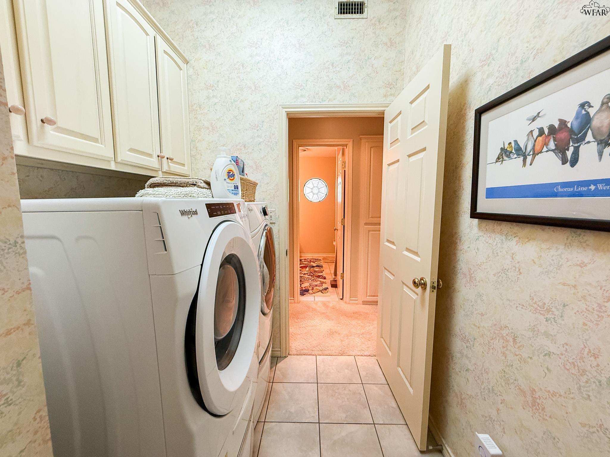 2813 HAPPY HOLLOW DRIVE