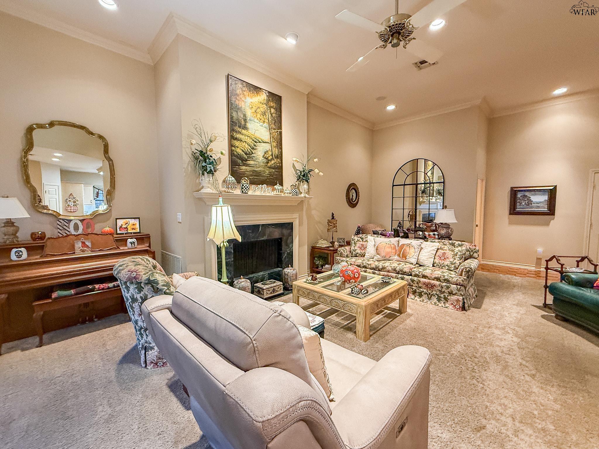 2813 HAPPY HOLLOW DRIVE