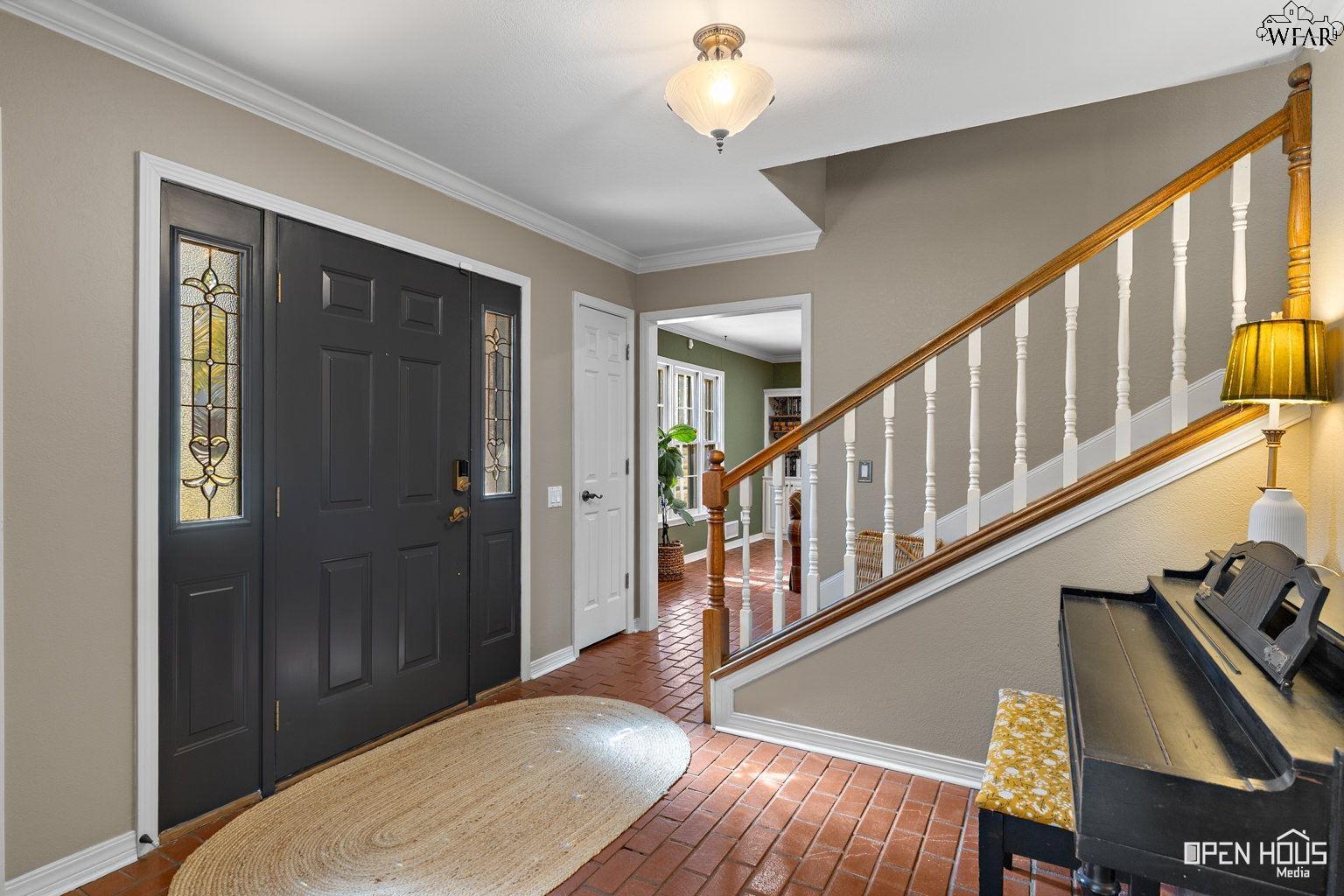 1570 SINGLETON AVENUE