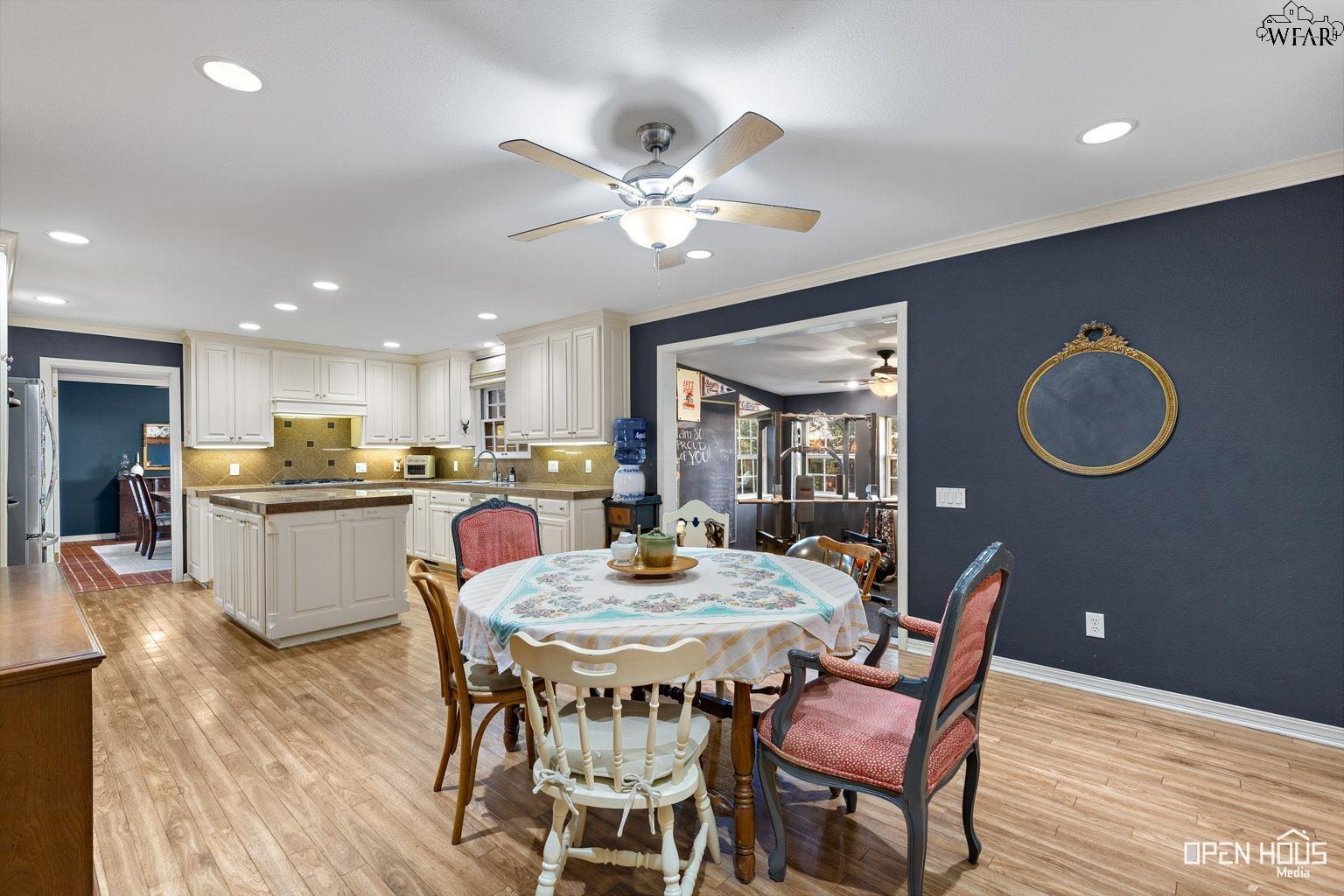 1570 SINGLETON AVENUE