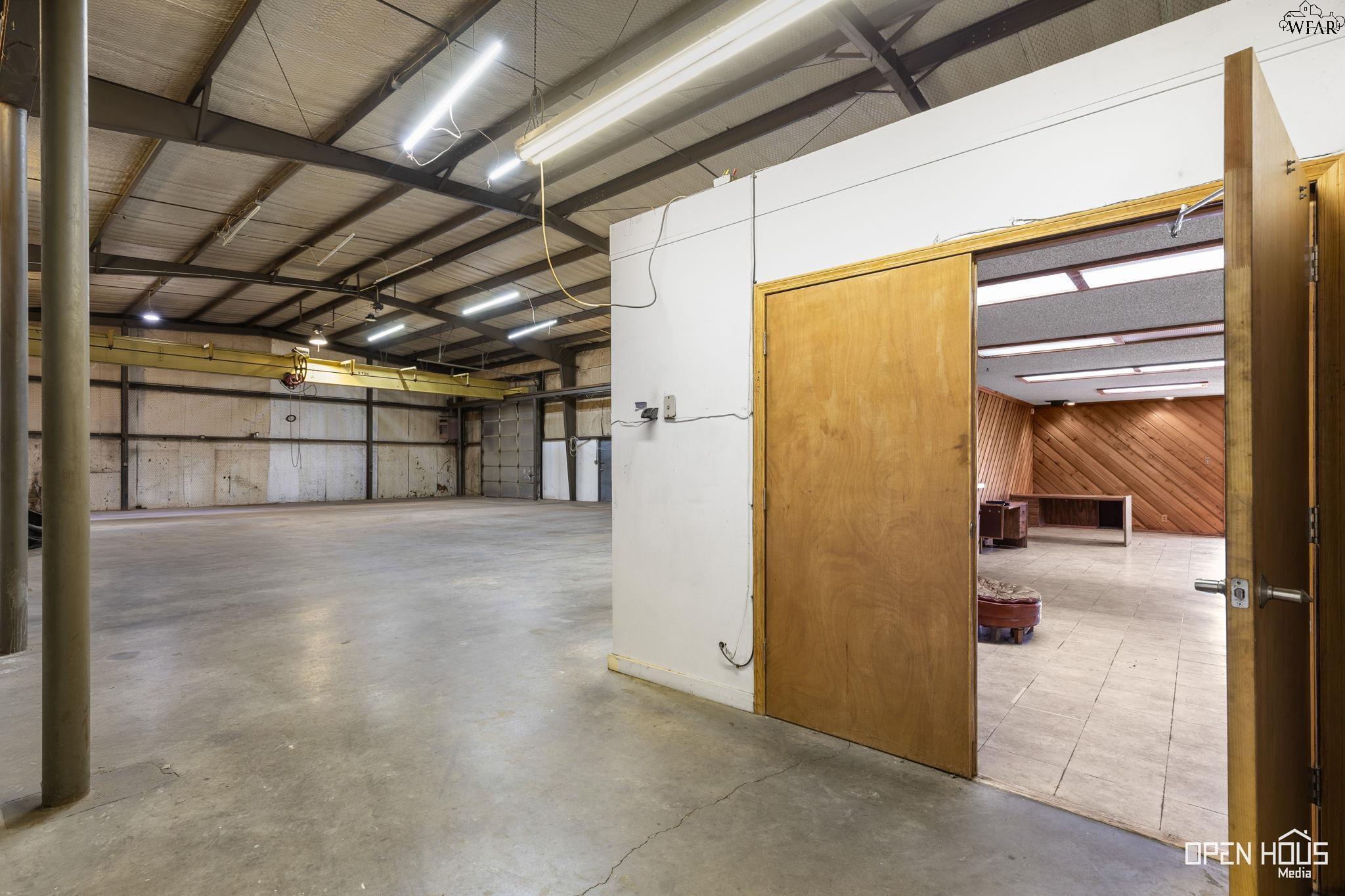 4200 HENRY S GRACE FREEWAY