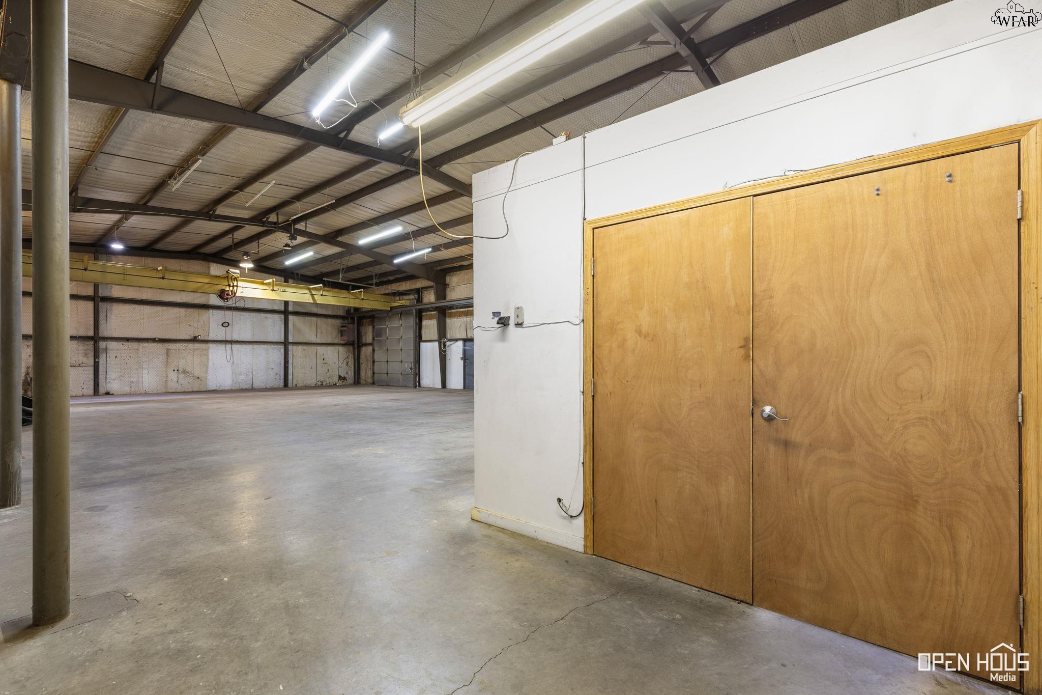 4200 HENRY S GRACE FREEWAY