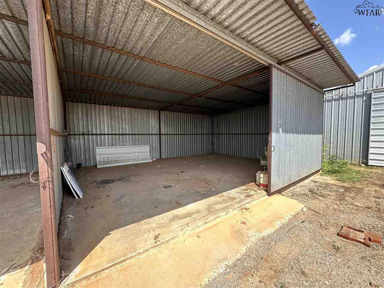 9672 SEYMOUR HIGHWAY