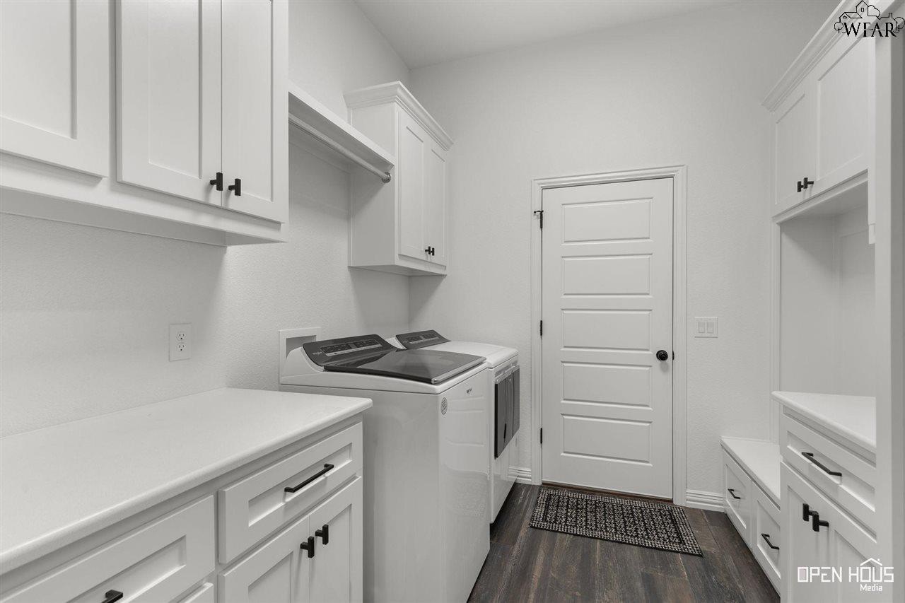 4806 SILVER CREST DRIVE