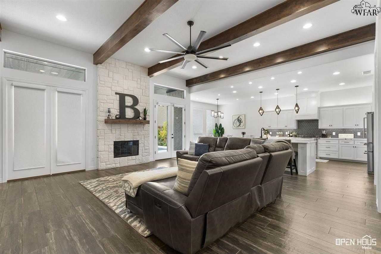 4806 SILVER CREST DRIVE