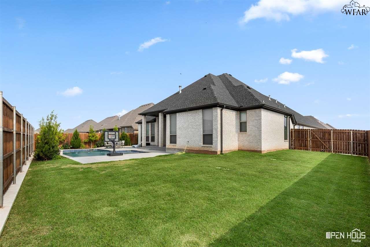 4806 SILVER CREST DRIVE