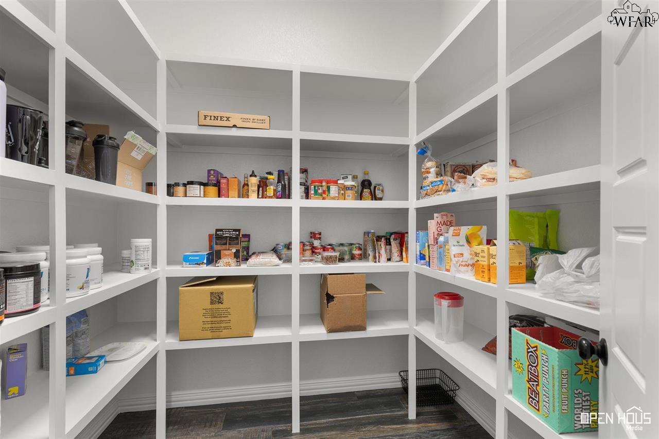 4806 SILVER CREST DRIVE