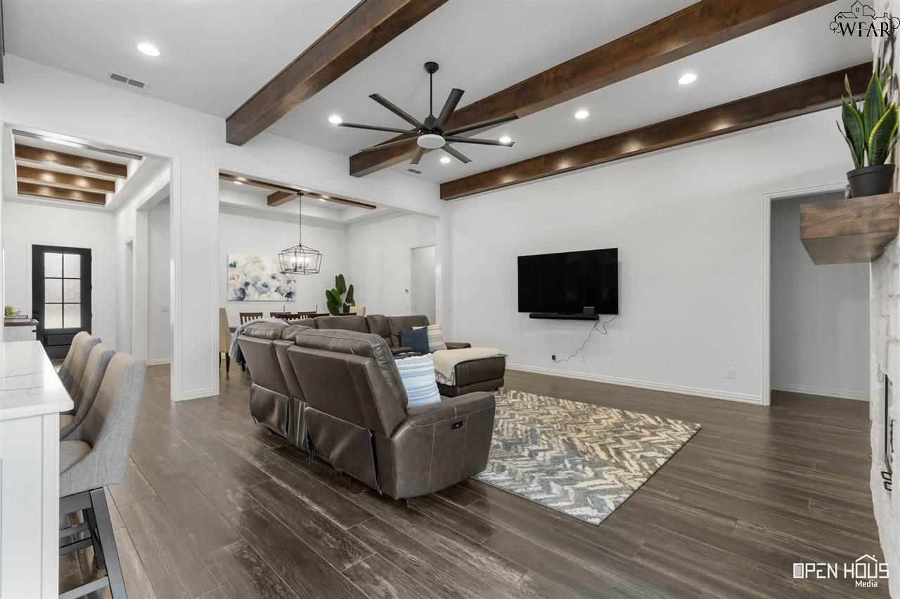 4806 SILVER CREST DRIVE