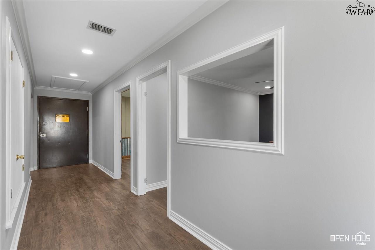 9478 SEYMOUR HIGHWAY