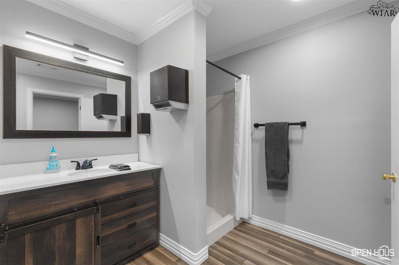 9478 SEYMOUR HIGHWAY