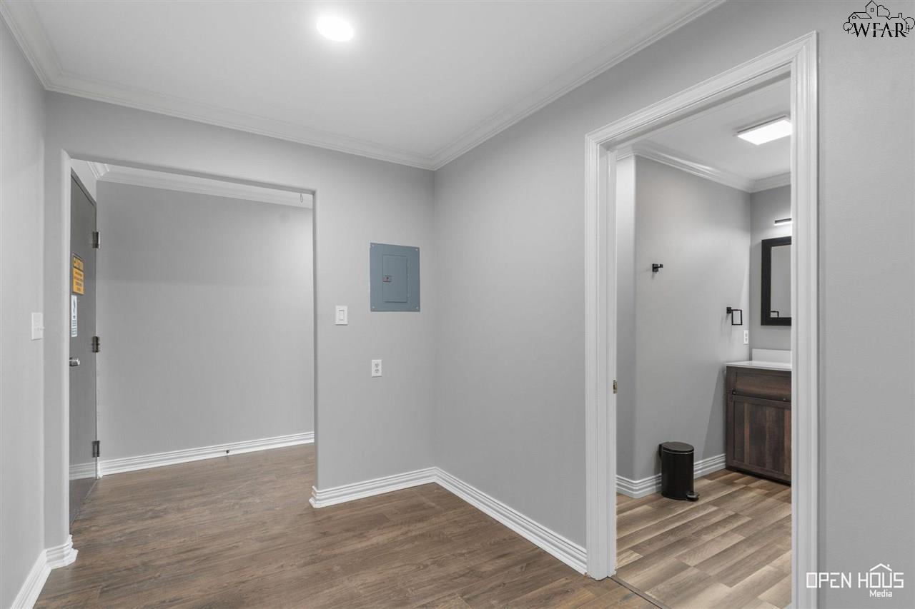 9478 SEYMOUR HIGHWAY