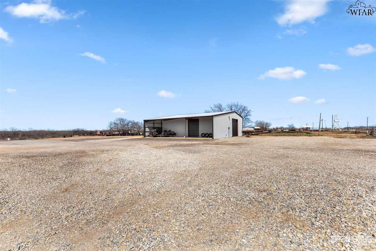 9478 SEYMOUR HIGHWAY