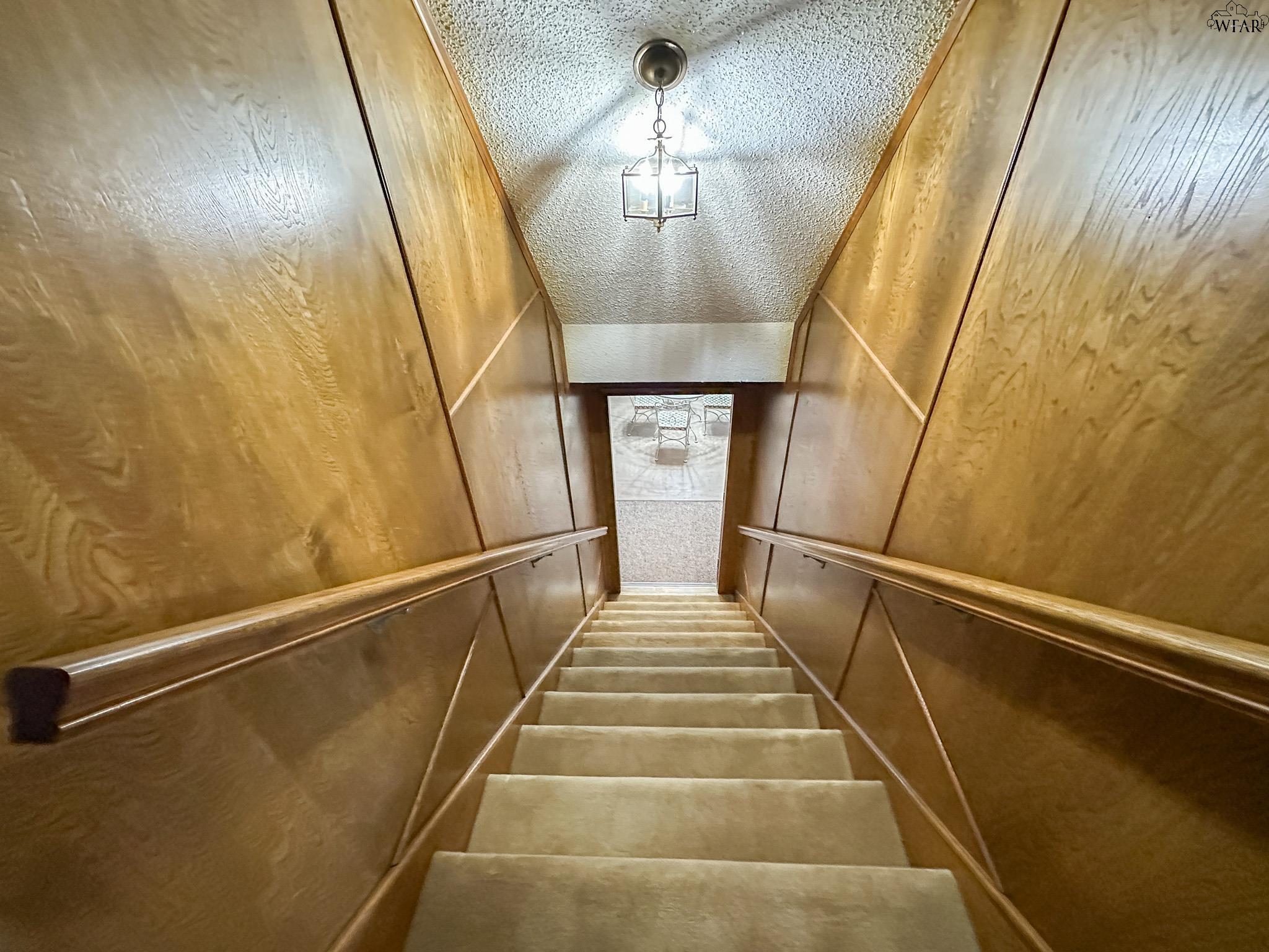 2509 GARDEN GROVE LANE