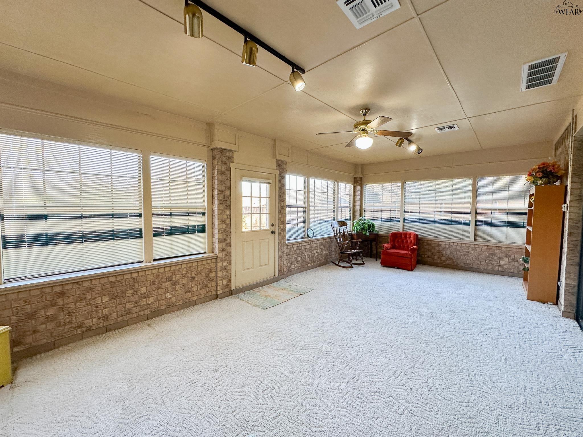 2509 GARDEN GROVE LANE