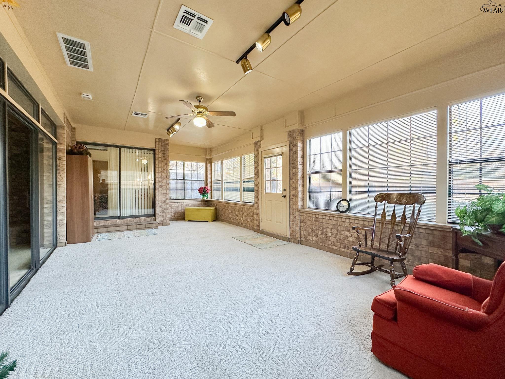 2509 GARDEN GROVE LANE