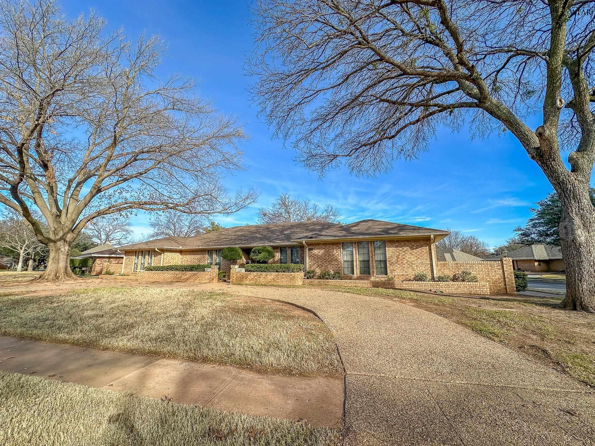 2509 GARDEN GROVE LANE