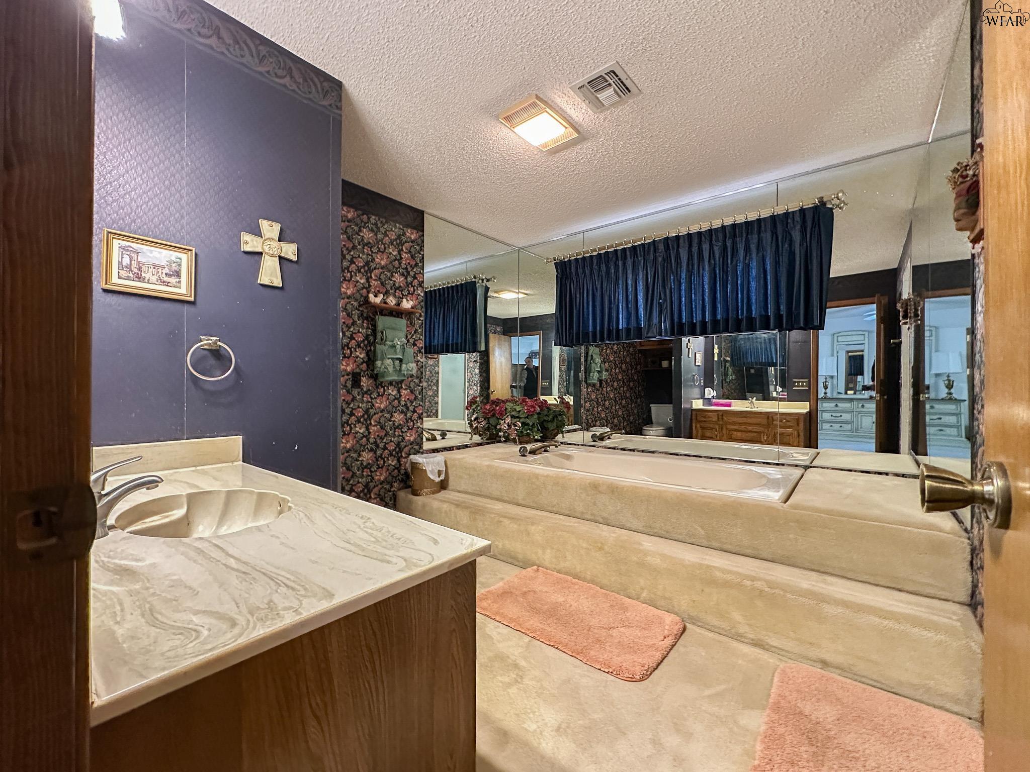 2509 GARDEN GROVE LANE