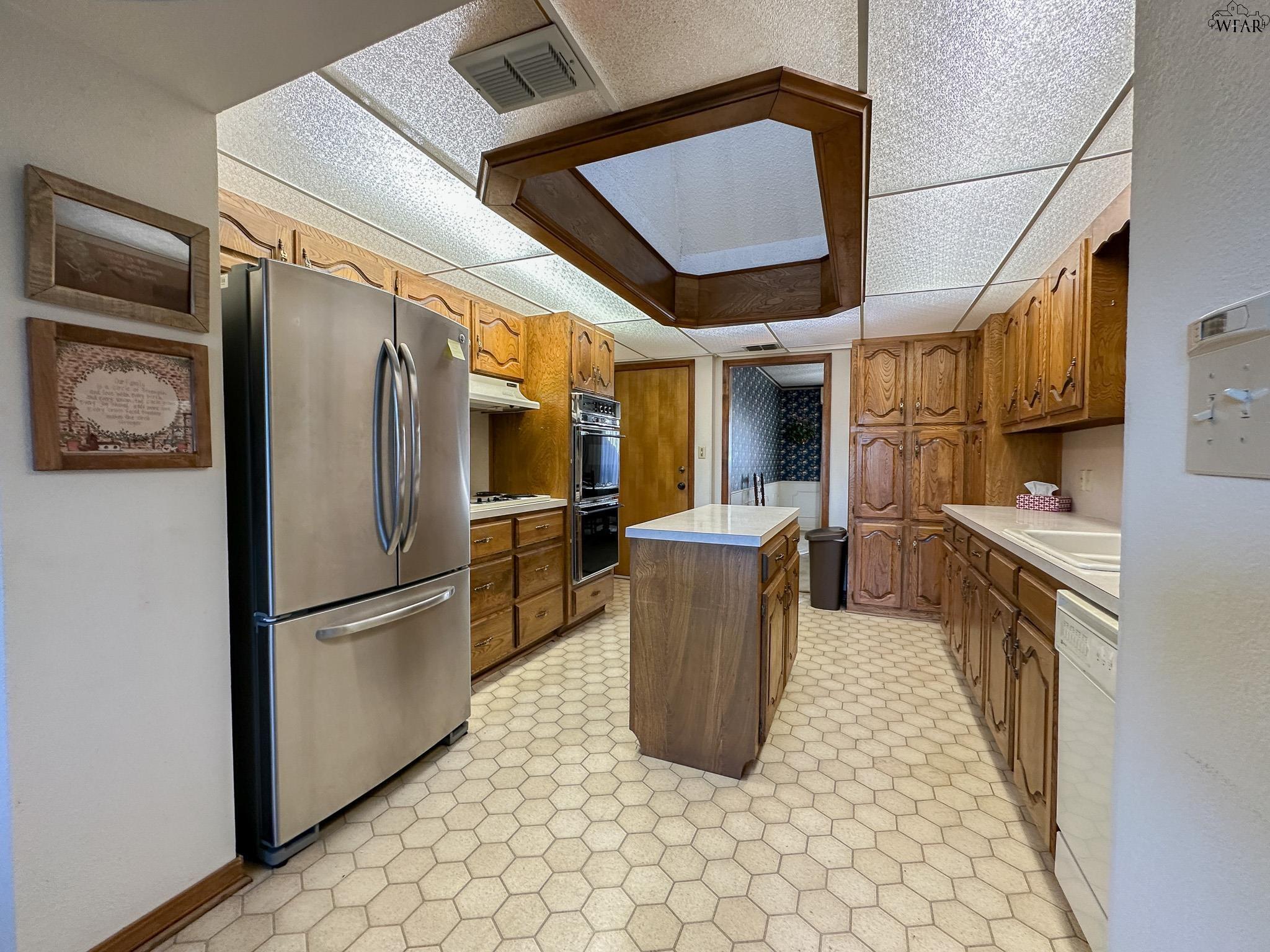 2509 GARDEN GROVE LANE