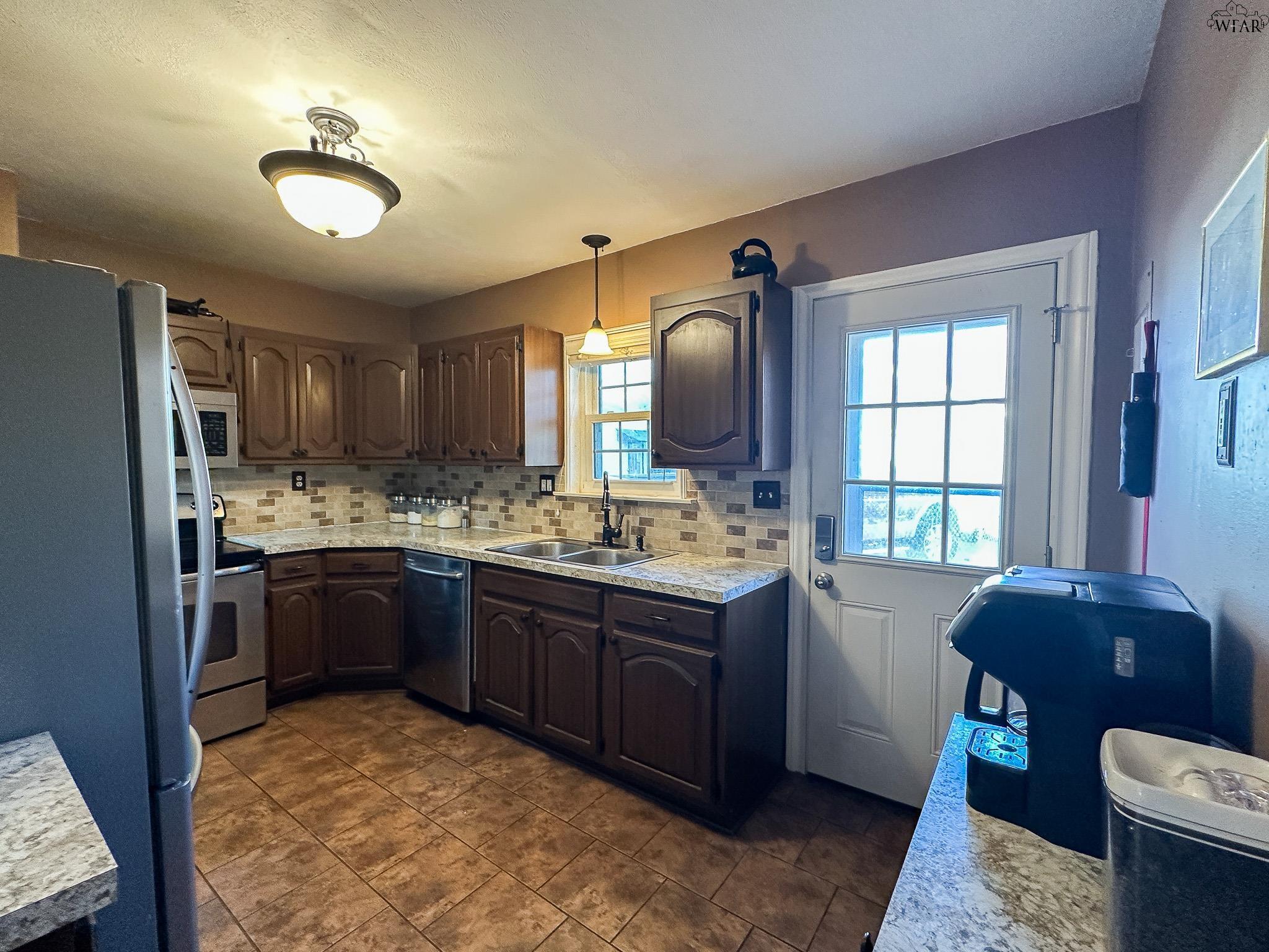 1636 SPEEDWAY AVENUE