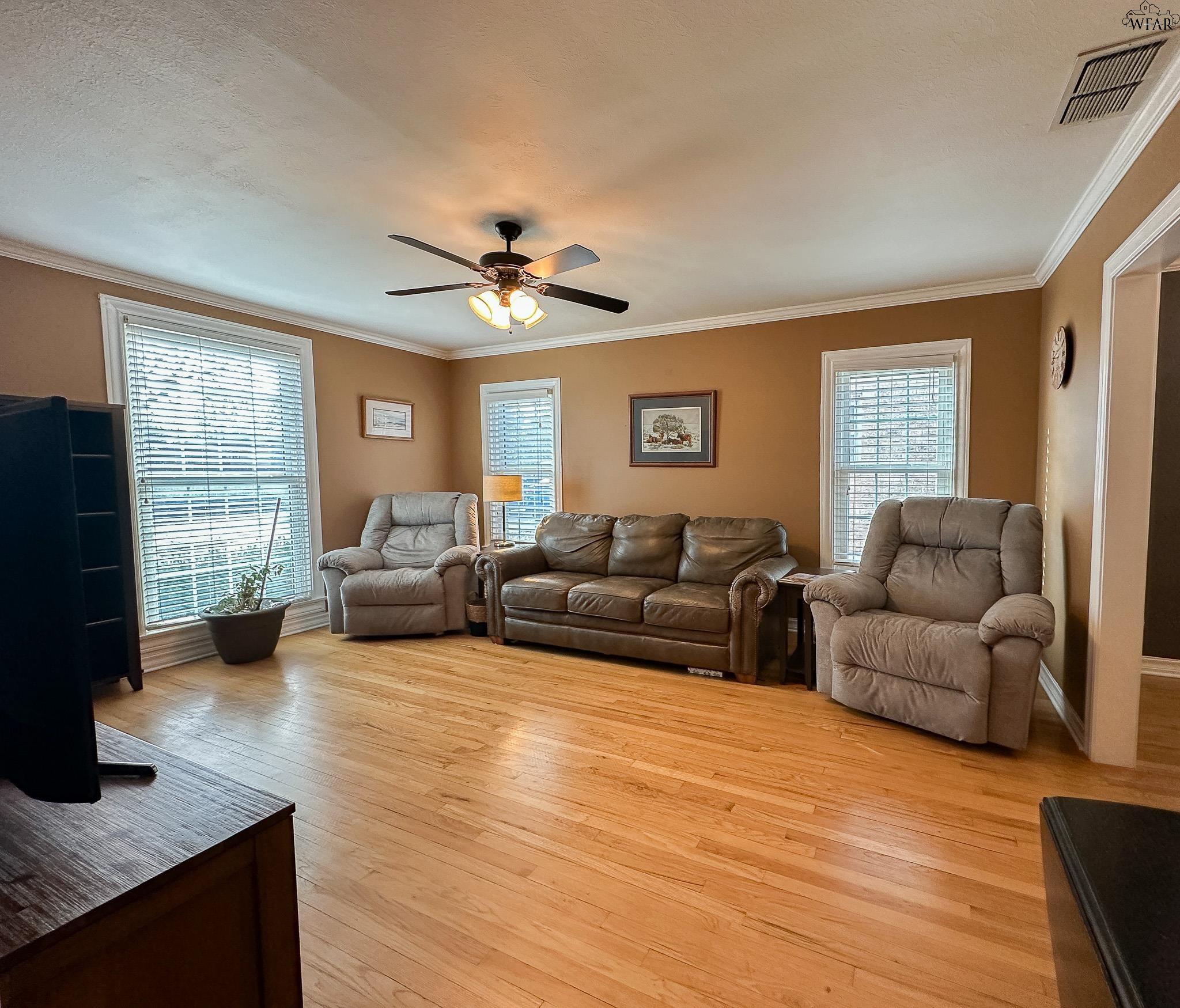 1636 SPEEDWAY AVENUE