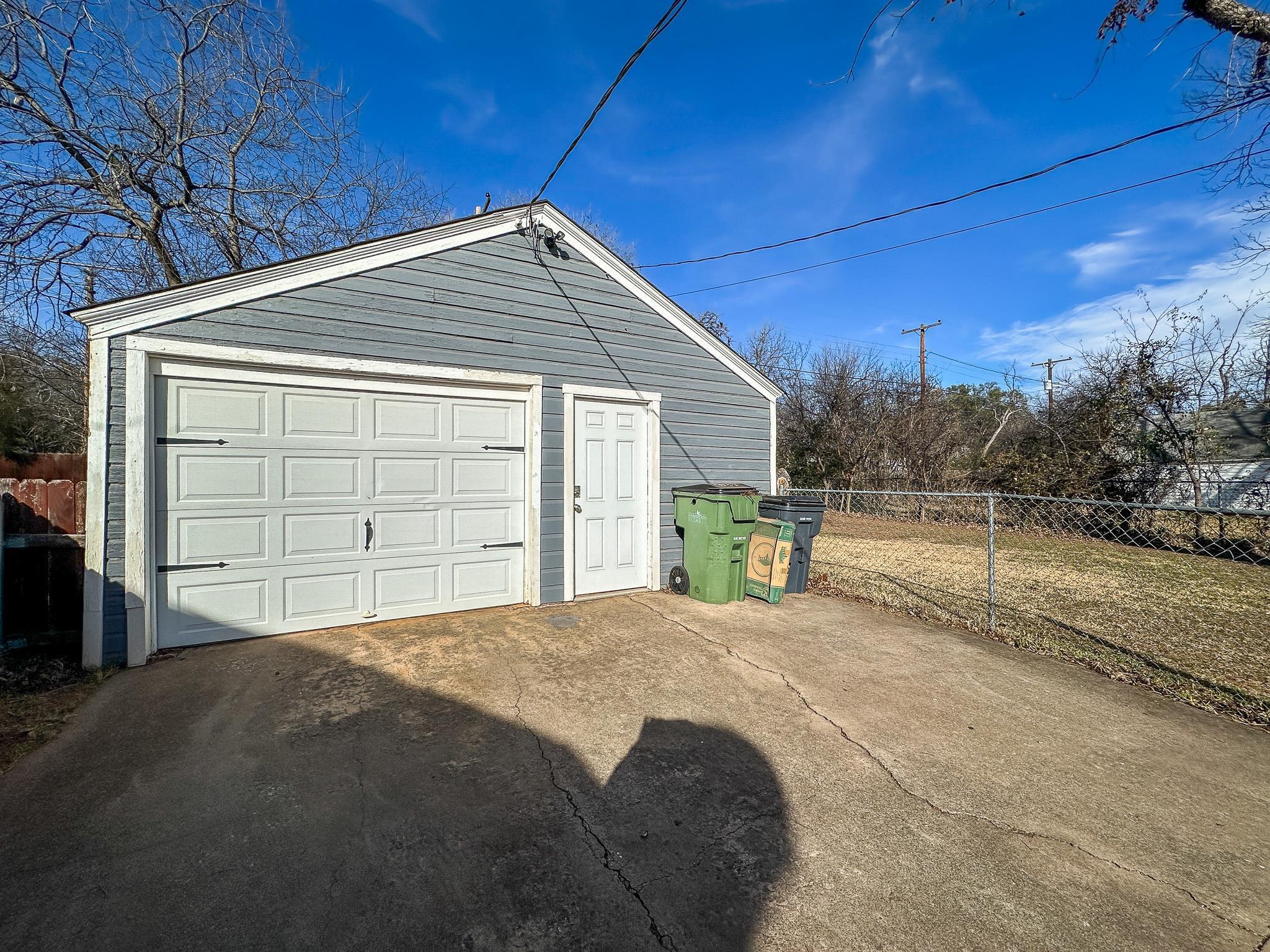 1636 SPEEDWAY AVENUE