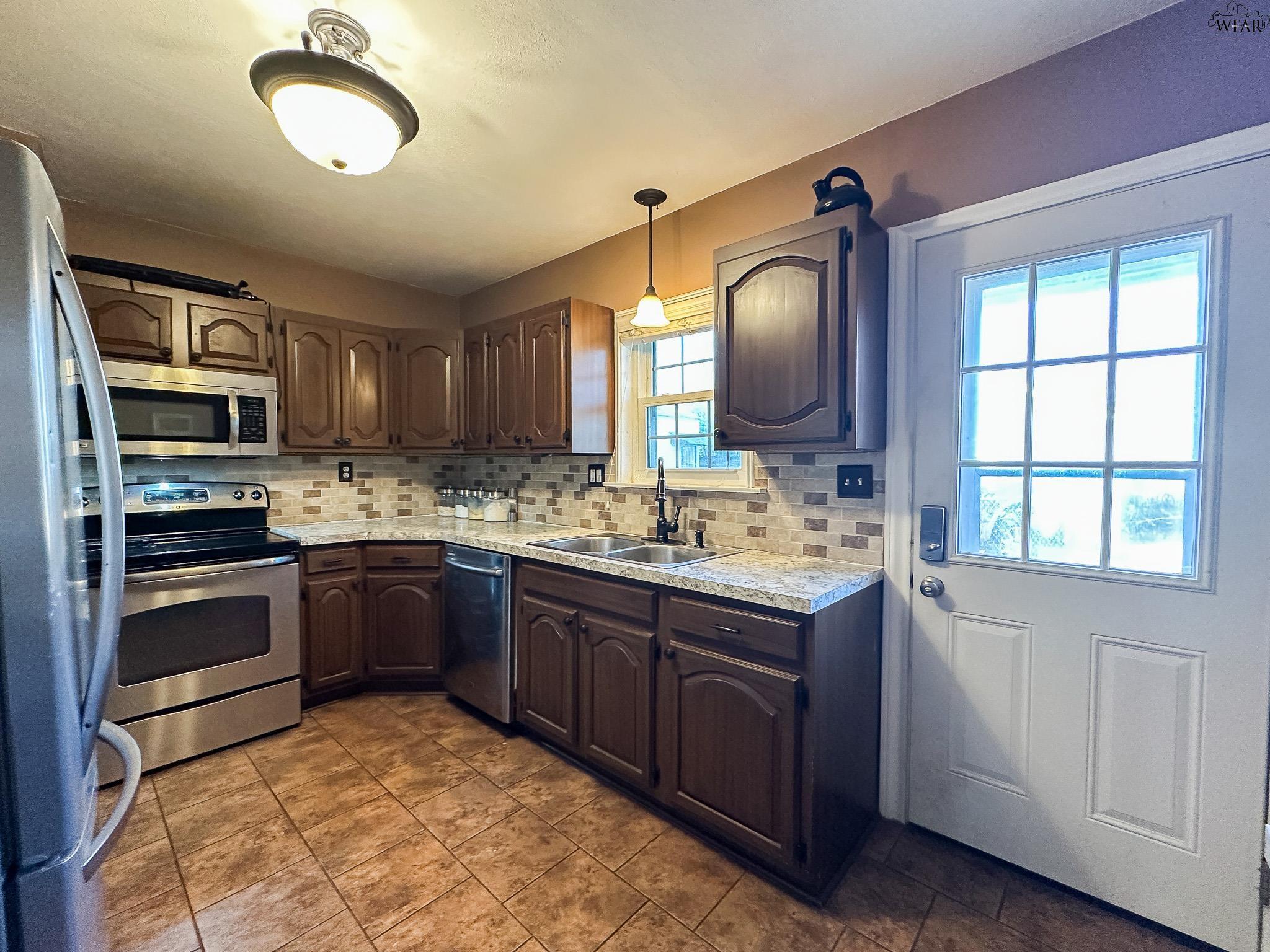 1636 SPEEDWAY AVENUE