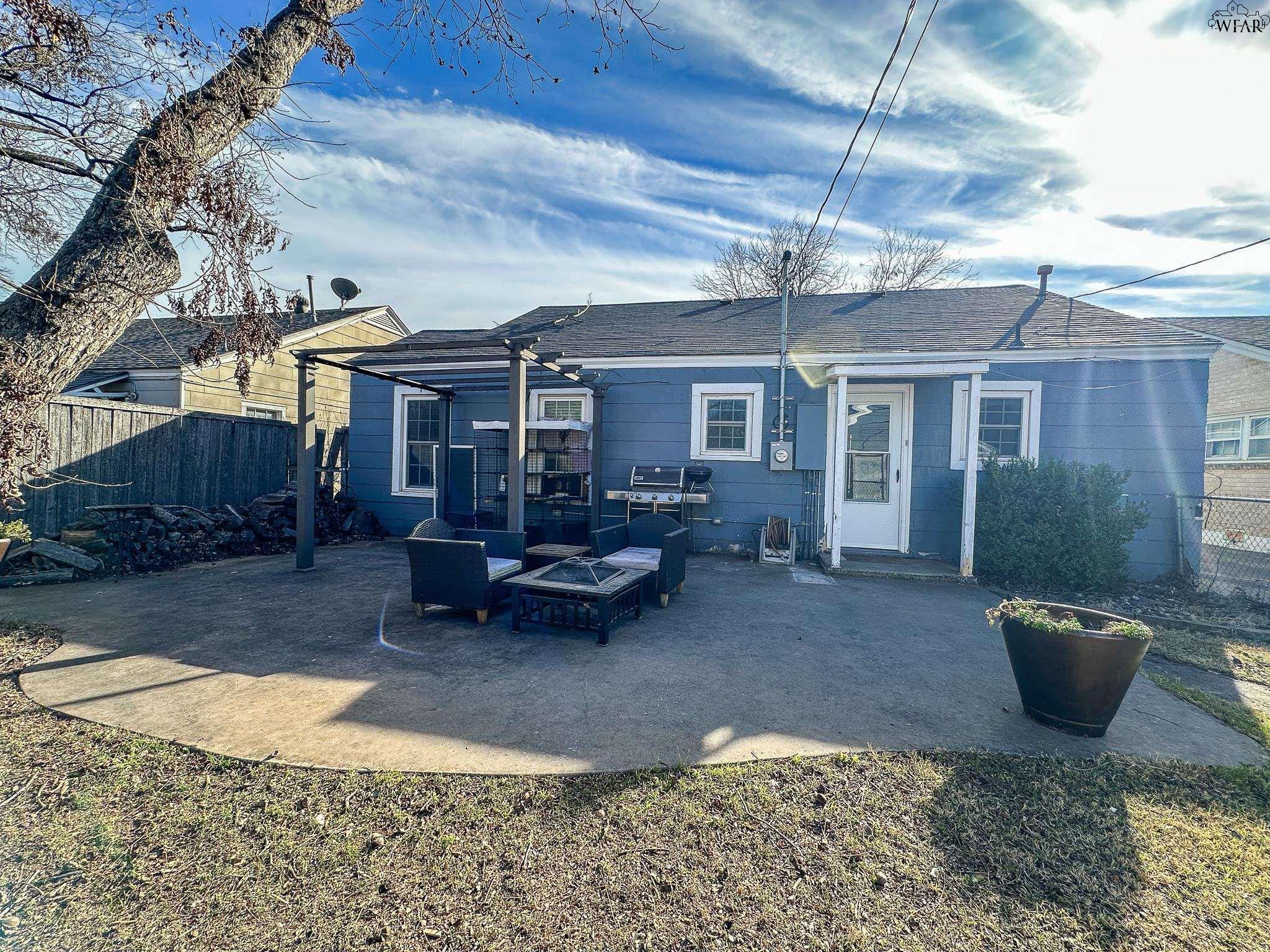 1636 SPEEDWAY AVENUE