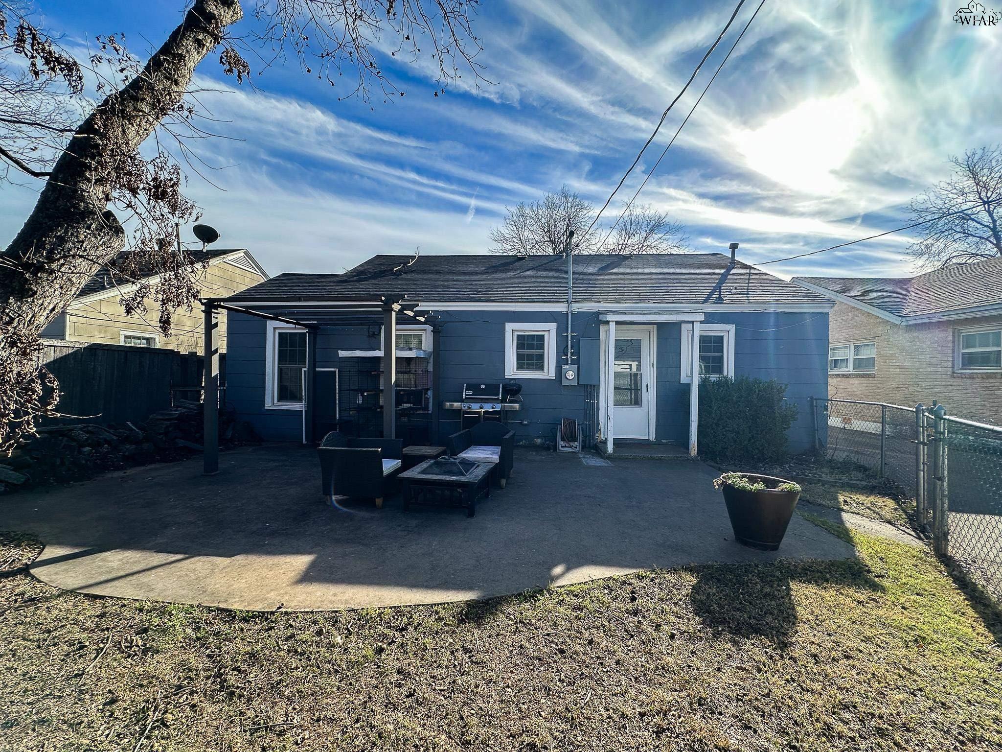 1636 SPEEDWAY AVENUE