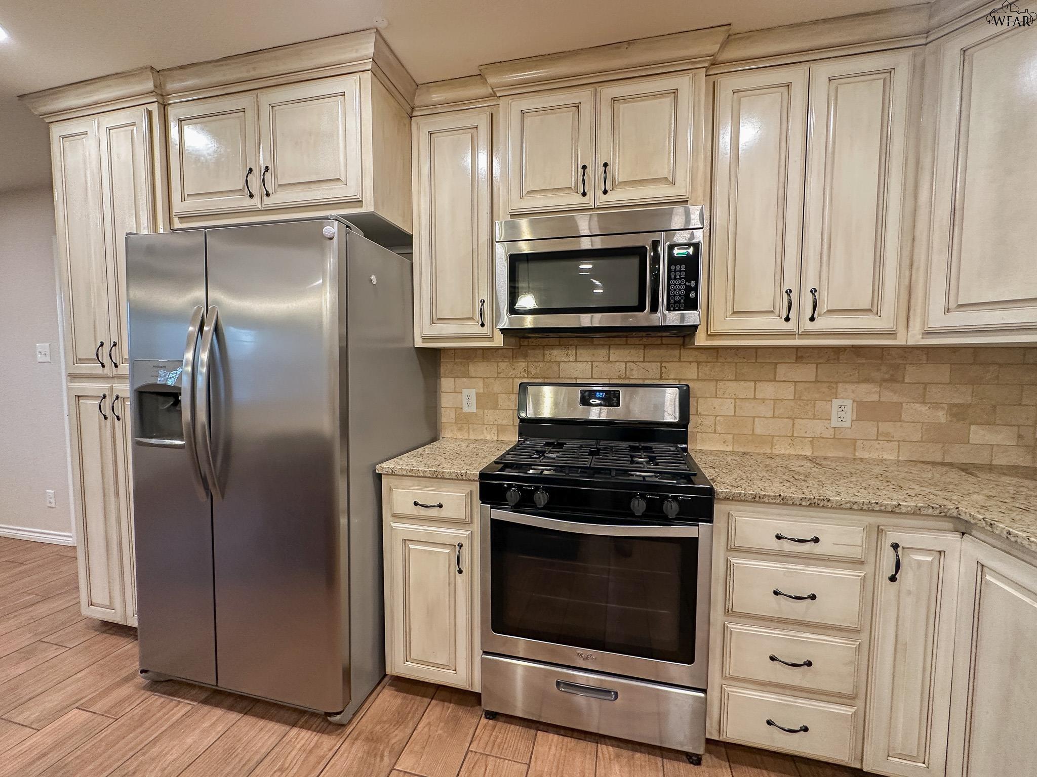 4653 EL CAPITAN DRIVE