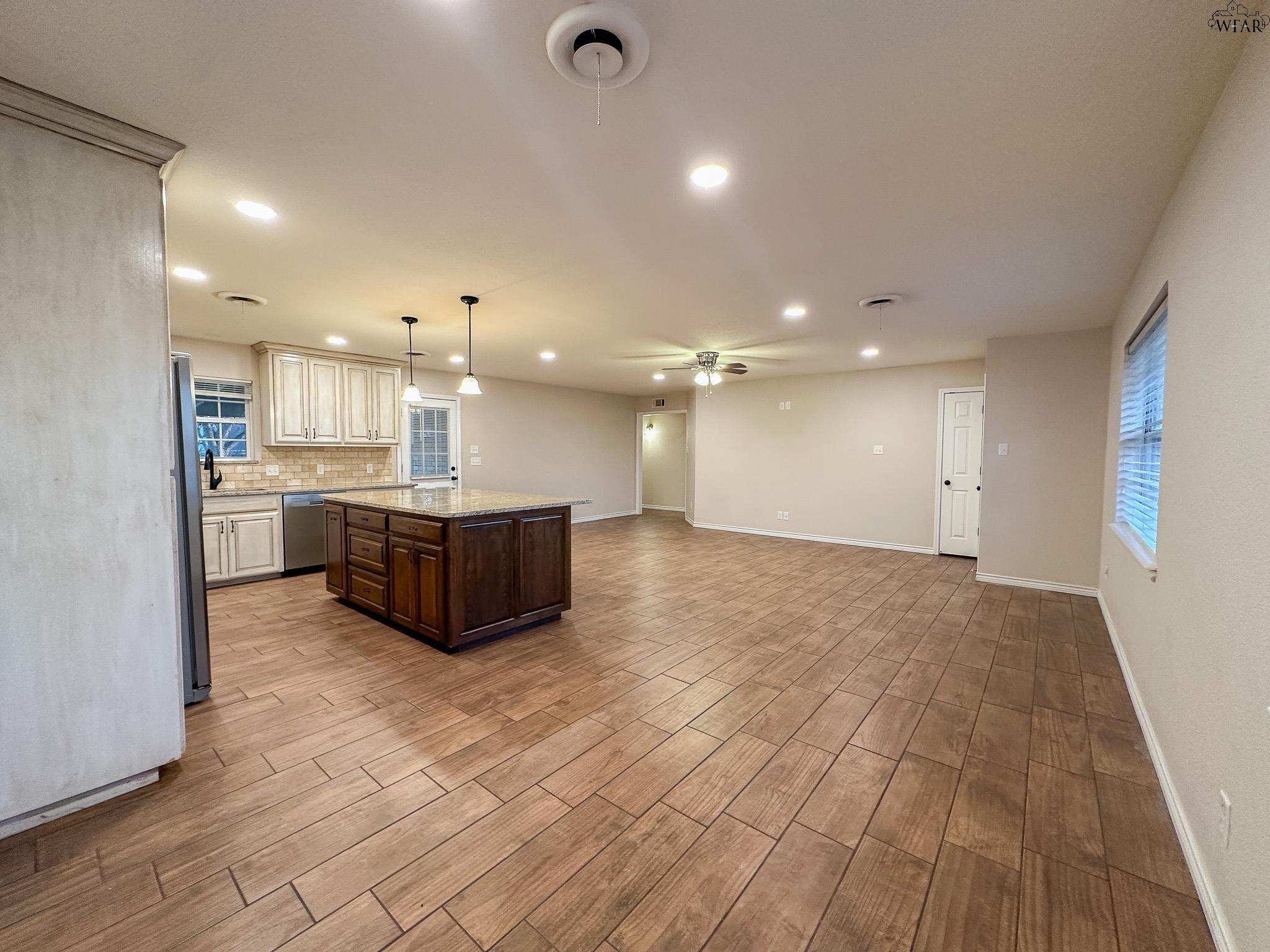 4653 EL CAPITAN DRIVE