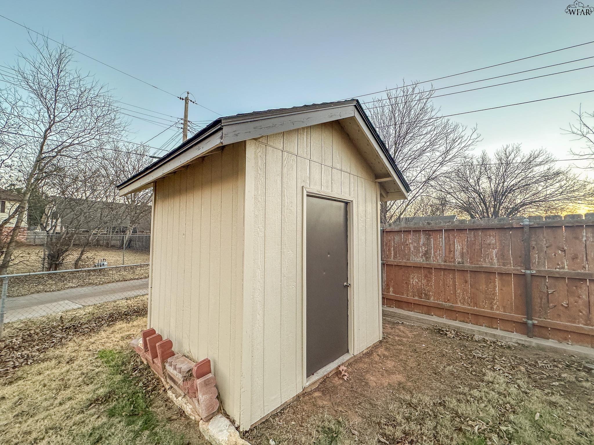 4653 EL CAPITAN DRIVE