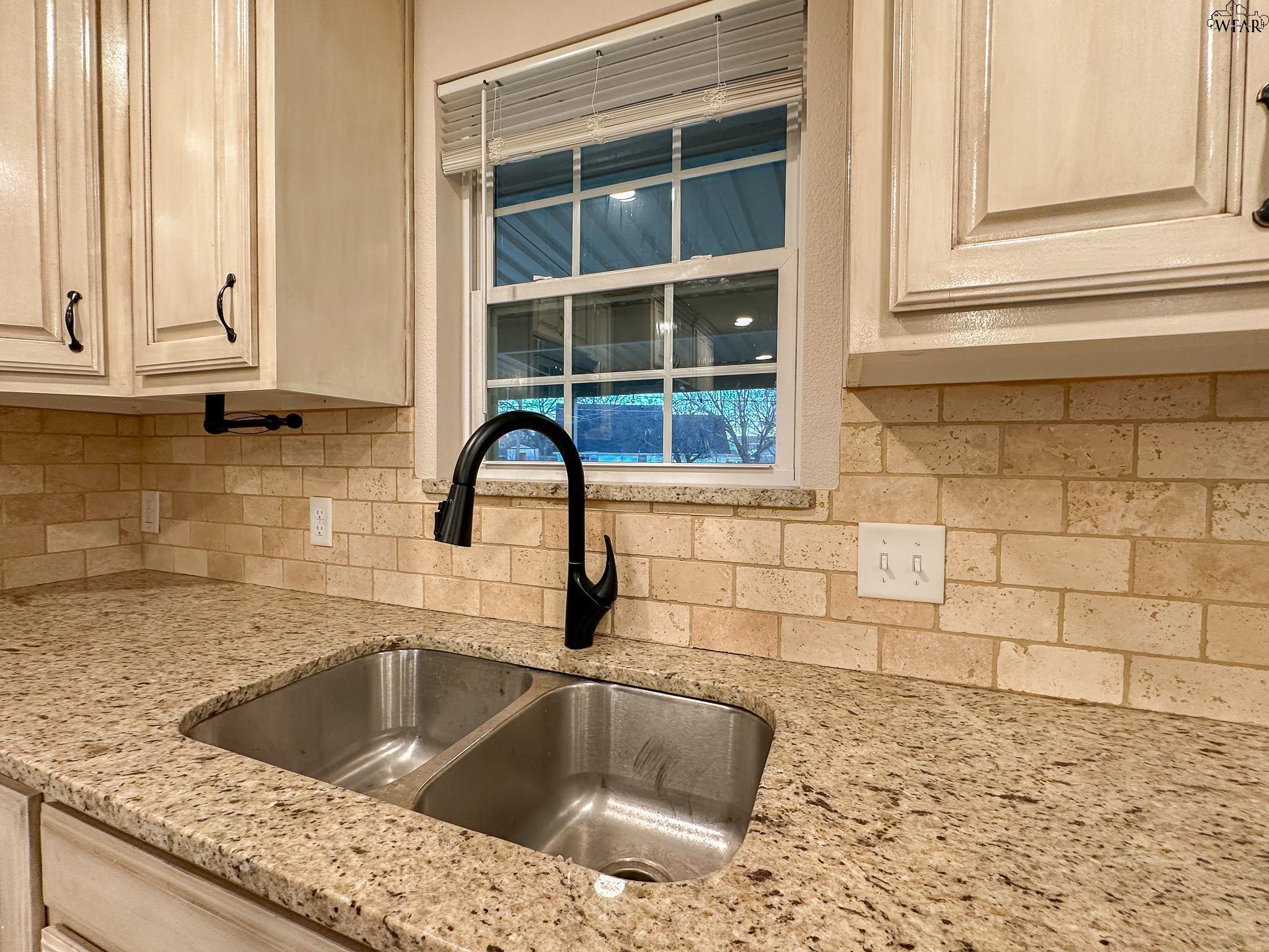 4653 EL CAPITAN DRIVE