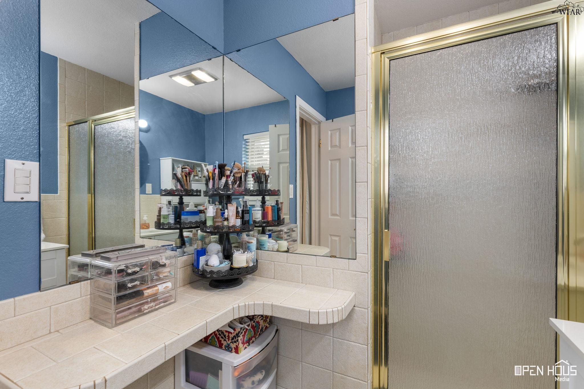 2508 LANSING BOULEVARD