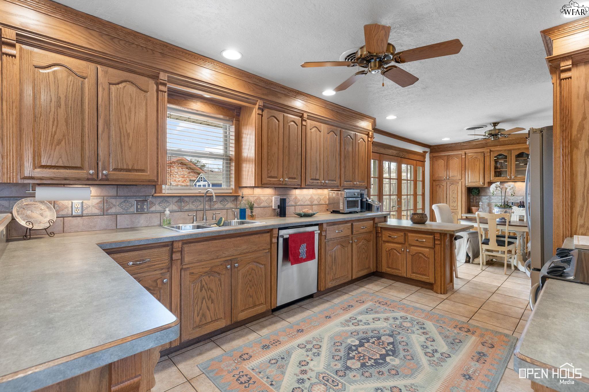 2508 LANSING BOULEVARD