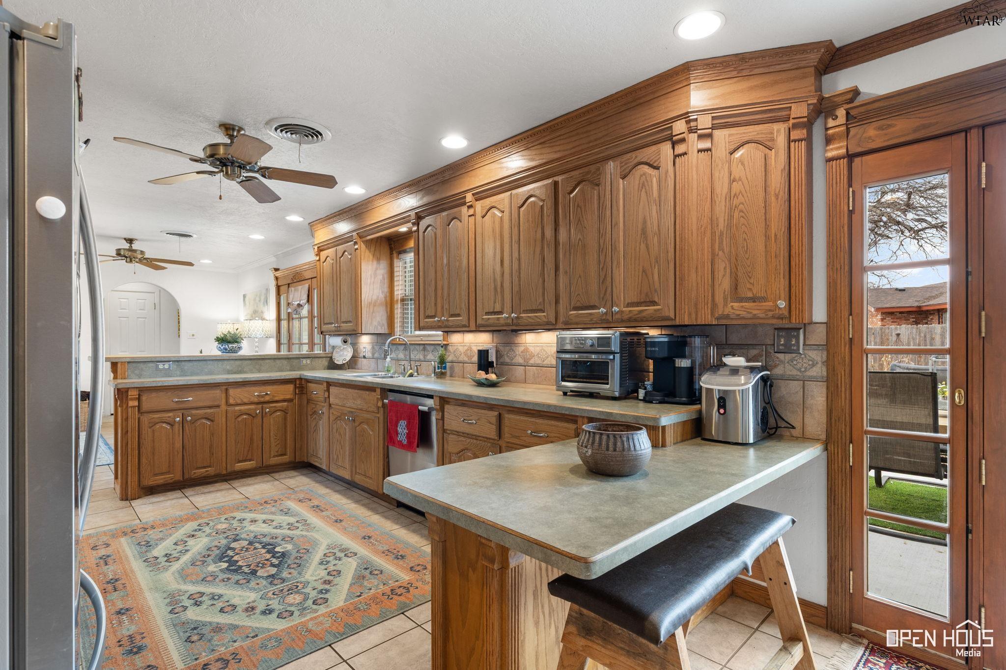 2508 LANSING BOULEVARD