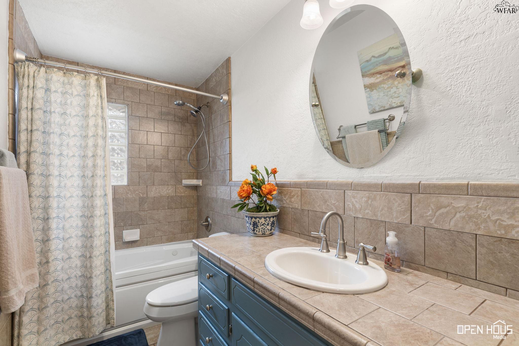 2508 LANSING BOULEVARD