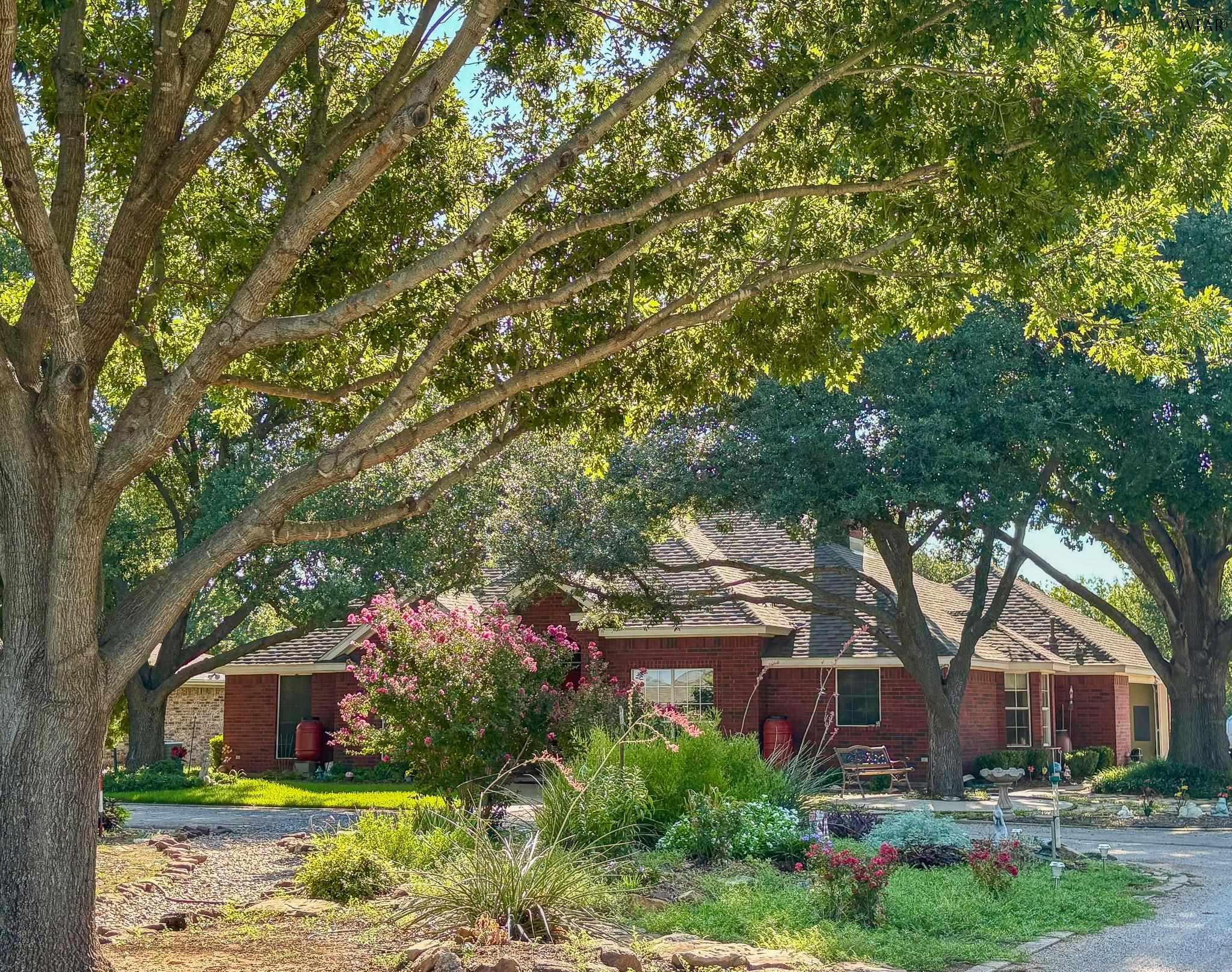 127 WELLINGTON LANE
